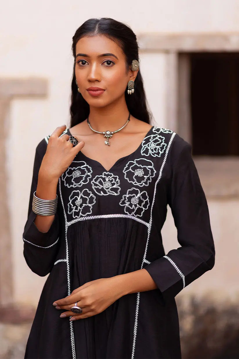 Black Co-Ord Set With Machine Embroidery And Connectors | Saadgi The House of Indu