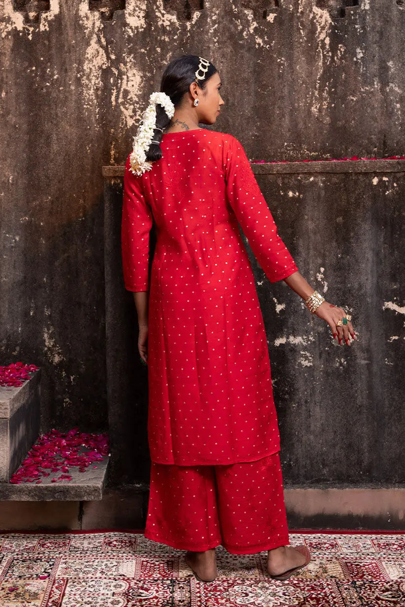 Red Chanderi Suit Set With Chikankari And Banarasi Butti | Saadgi The House of Indu