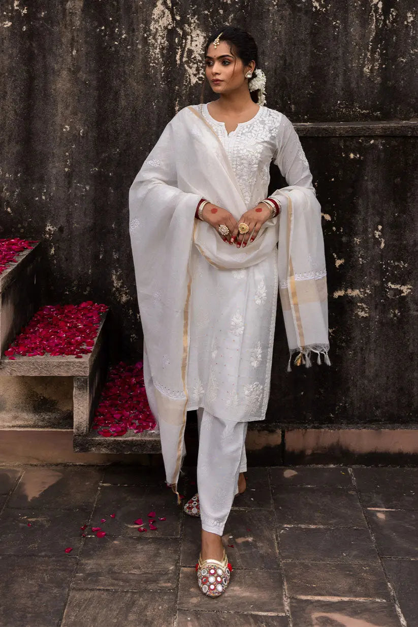 White Kurta Set With Chikankari And Banarasi Butti | Saadgi The House of Indu