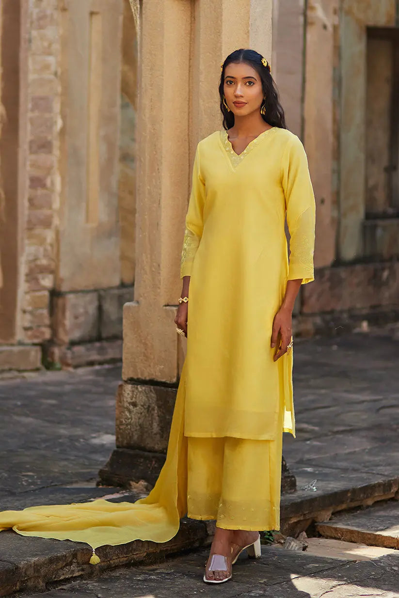 Yellow Kurta Set With Machine Embroidery | Saadgi The House of Indu