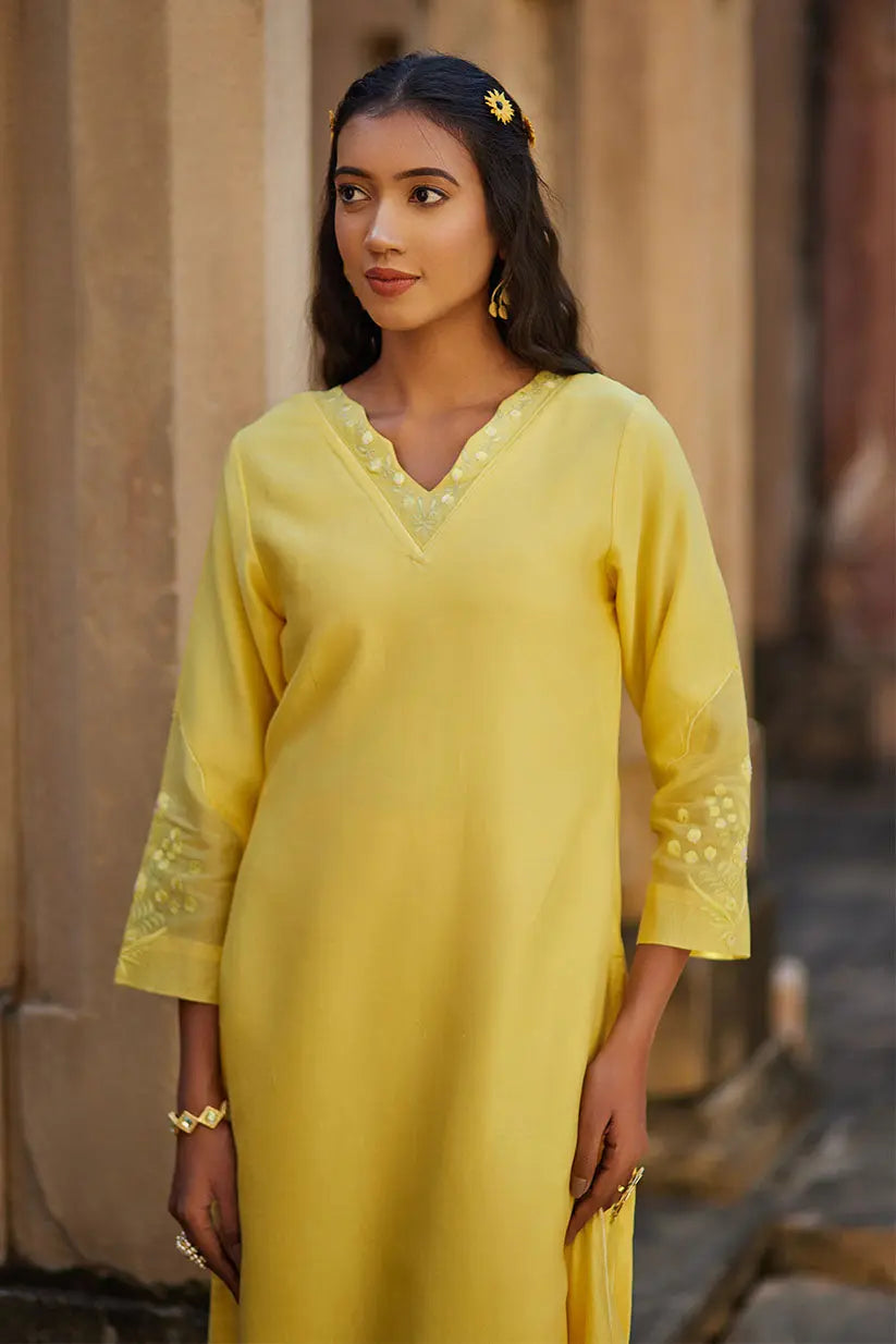 Yellow Kurta Set With Machine Embroidery | Saadgi The House of Indu