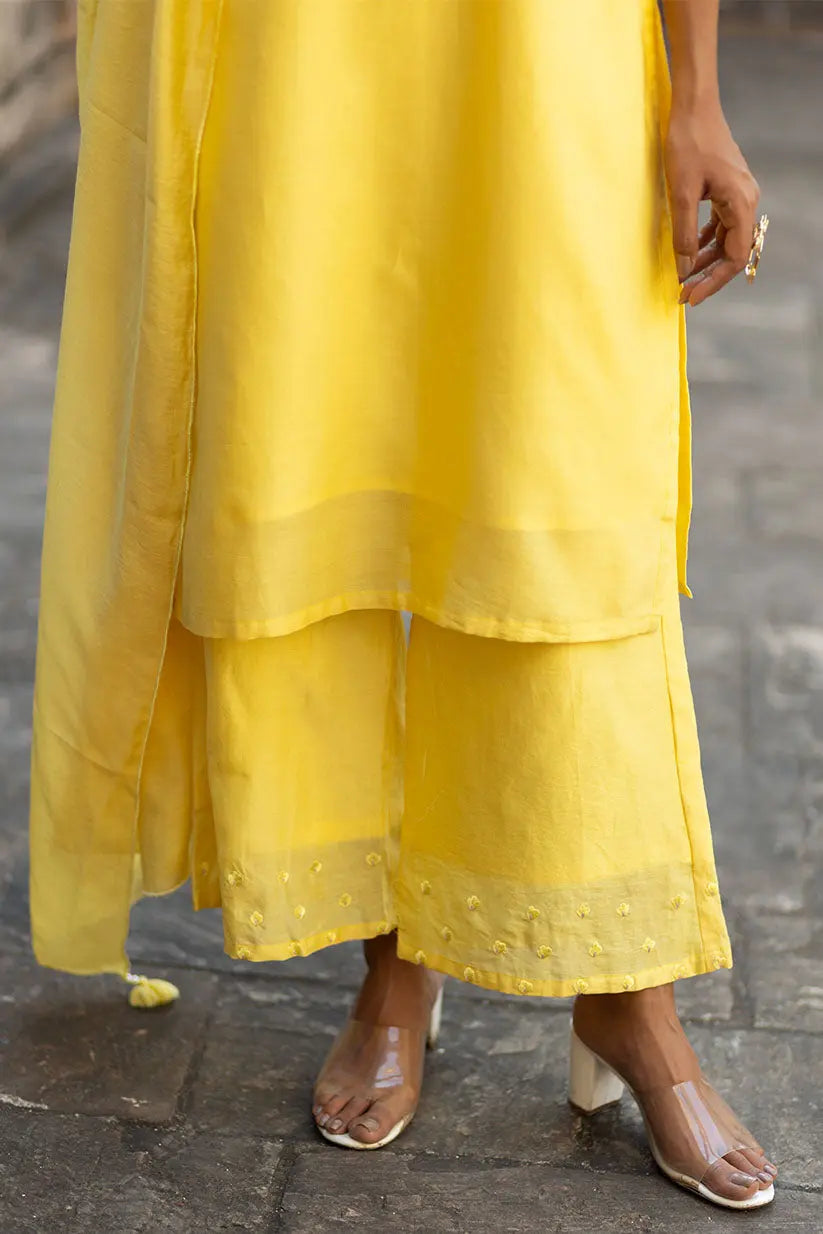 Yellow Kurta Set With Machine Embroidery | Saadgi The House of Indu