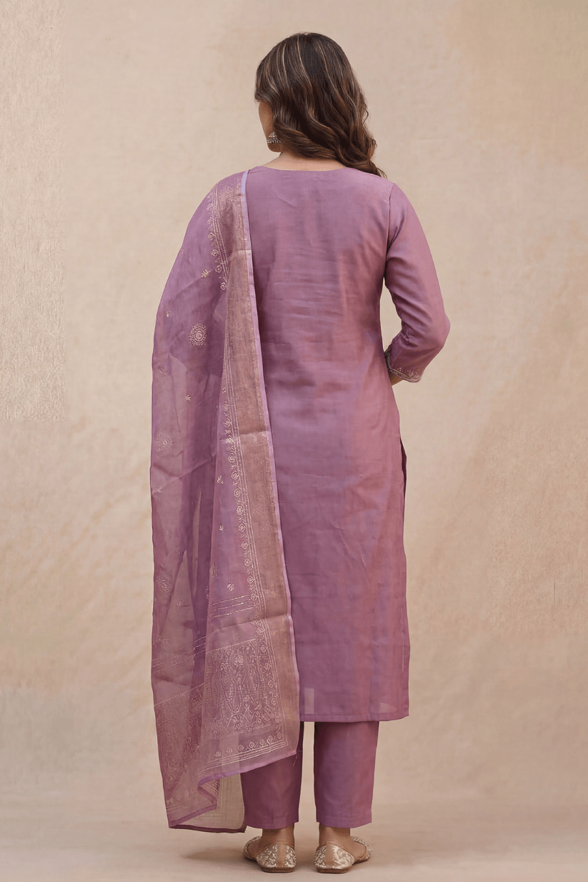 Light Purple Embroidered Kurta Set with Dupatta for Women - The House of Indu