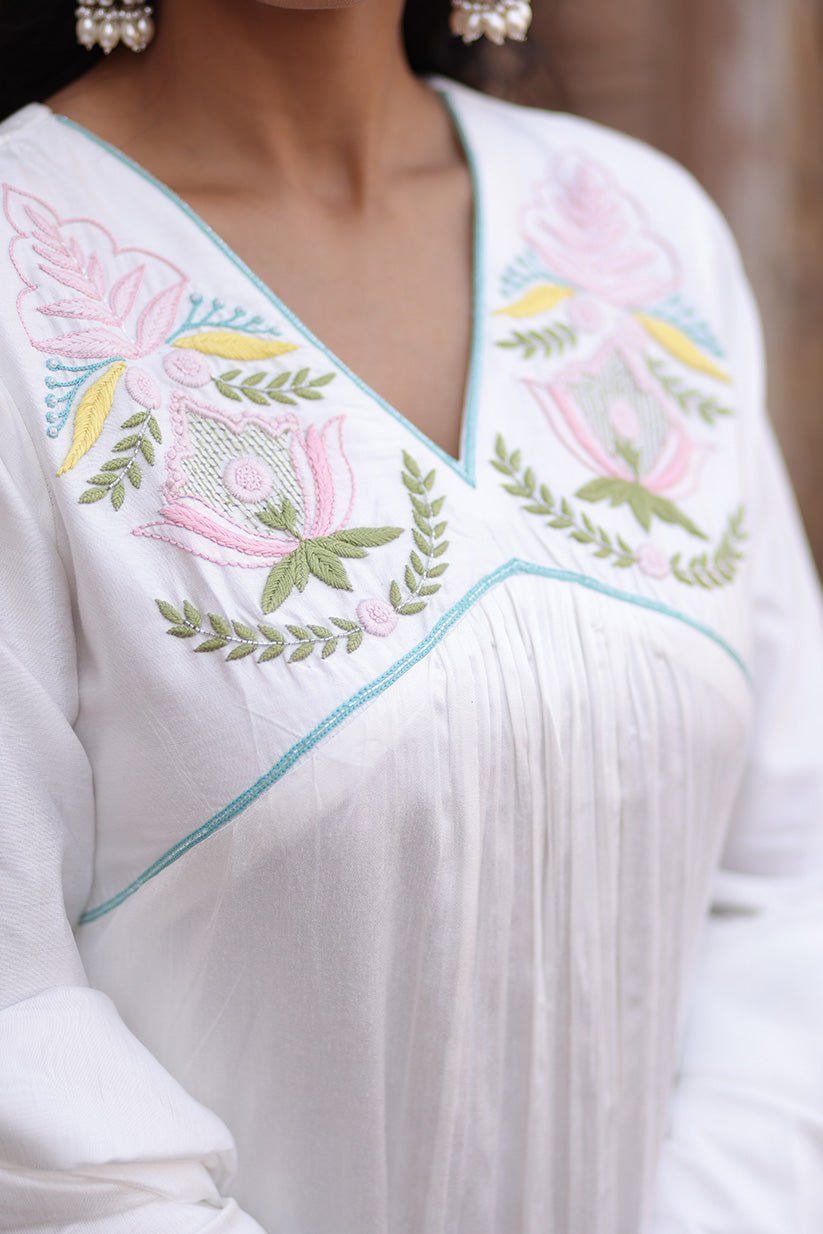 White Chanderi Hand Embroidered Yoke Kurta Set with Dupatta - The House of Indu